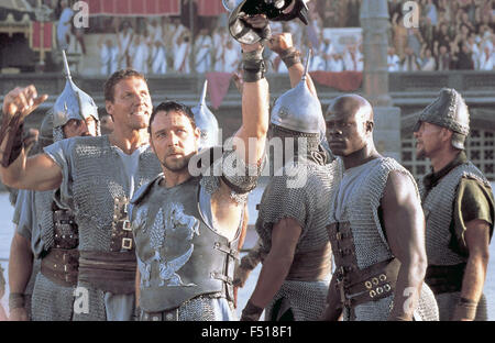 Gladiator ist ein episches Historiendrama 2000-Film unter der Regie von Ridley Scott, mit Russell Crowe.  Dieses Foto ist nur zu redaktionellen Zwecken und unterliegen dem Copyright von der Filmgesellschaft und/oder der Fotograf von dem Film oder der Firma zugeordnet und kann nur durch Veröffentlichungen im Zusammenhang mit der Förderung der oben genannten Film reproduziert werden. Eine obligatorische Gutschrift auf die Filmgesellschaft ist erforderlich. Der Fotograf sollte auch angerechnet werden, wenn bekannt. Stockfoto