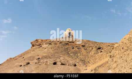 Qubbet el-Hawa-Grab des Windes, der gewölbte muslimischen Schrein in der Adligen Gräber, Aswan, Oberägypten Stockfoto