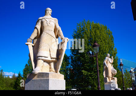 Burgos San Pablo Brücke Statuen über Arlanzon in Castilla-Spanien Stockfoto