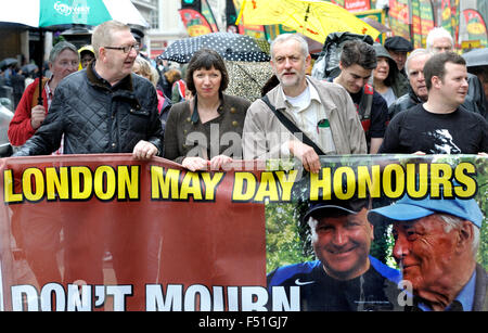 Maifeiertag, London, 2014. Len McCluskey (UNITE), Frances O'Grady (TUC) und Jeremy Corbyn MP (jetzt Labour-Chef)... Stockfoto