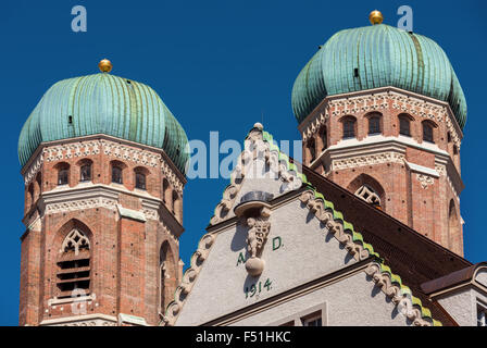 München-Türme der Frauenkirche Symbol Sightseeing blauer Himmel Giebel Turm um sphärische Kugel Schönwetter, Home, Segment, Tele, Stockfoto