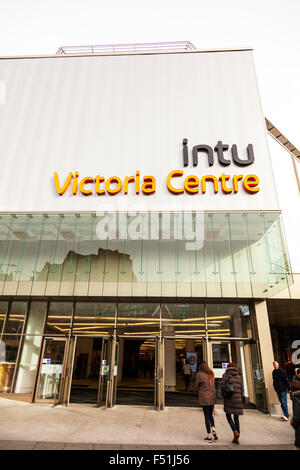 Intu Victoria Centre shopping Komplex Nottingham City Geschäfte laden Blende Außenfassade Eingang UK England Nottinghamshire Stockfoto