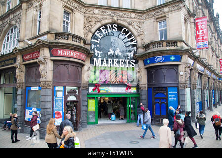 Leeds Kirkgate Market in West Yorkshire, Großbritannien.  Es ist der größte überdachte Markt in Europa. Stockfoto