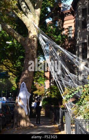 Halloween Dekorationen Brooklyn Park Slope NewYork Stockfoto