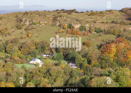 Herbst auf der Suche von Barrow Wake Sicht in Richtung Crickley Hill Country Park, die Cotswolds, Gloucestershire, England, UK Stockfoto