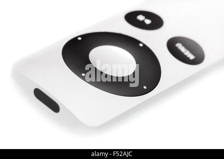 Eine Apple Remote Fernbedienung Nahaufnahme auf weißem Hintergrund Stockfoto