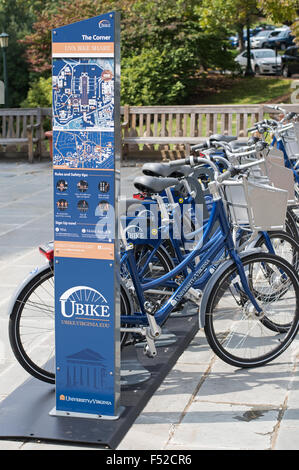 Ubike stehen Zyklen zu mieten University of Virginia, Charlottesville, Virginia, USA Stockfoto