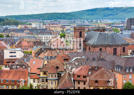 Überblick über die Altstadt und Kathedrale von Sankt Christoph, betrachtet von Zitadelle Belfort City, Franche-Comté, Frankreich, Europa Stockfoto