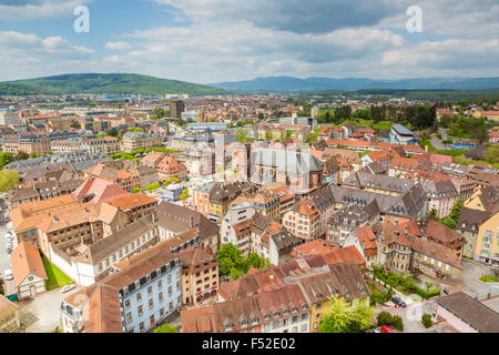 Überblick über die Altstadt und Kathedrale von Sankt Christoph, betrachtet von Zitadelle Belfort City, Franche-Comté, Frankreich, Europa Stockfoto