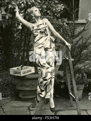 Werbung-Damen Mode Bekleidung, Rom, Italien Stockfoto