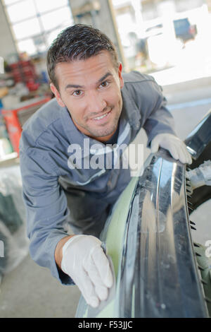 Mechaniker Auto Schleifen Stockfoto