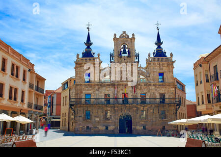 Astorga in Leon Stadt Rathaus Rathaus durch die Art und Weise des Apostels Jakobus Stockfoto