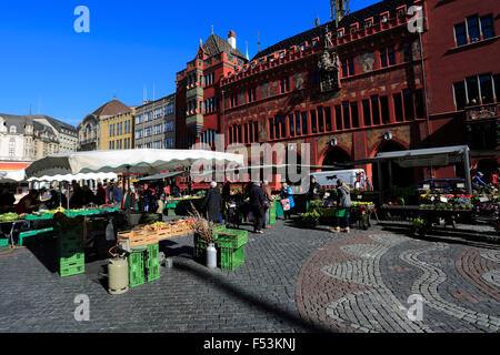 Exterieur des bunten Rathaus (Rathaus) Marketplaz, Stadt Basel, Kanton Basel-Stadt, Schweiz, Europa aufzubauen. Stockfoto