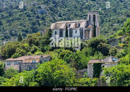 Mittelalterliche Dorf von Oppede le Vieux, Dalidon Kirche Notre-Dame, Vaucluse, Provence Alpes Cote d ' Azur Region, Frankreich Stockfoto