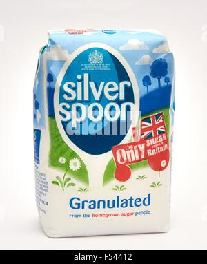 Einen silbernen Löffel 1 Kilo Beutel mit Zucker Stockfoto