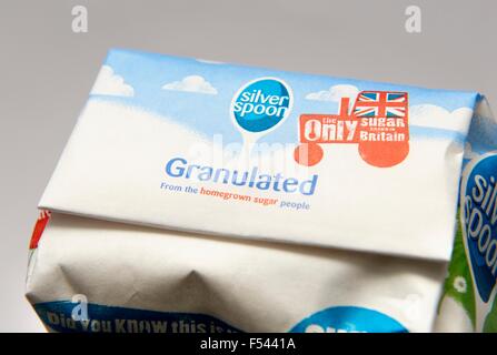 Ein 1 kg-Beutel mit Zucker Stockfoto