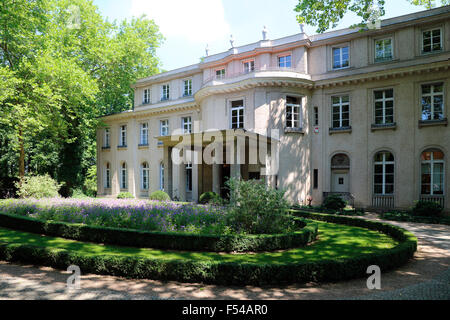 Berlin-Zehlendorf-Haus der Wannsee-Konferenz und pädagogische Website Stockfoto