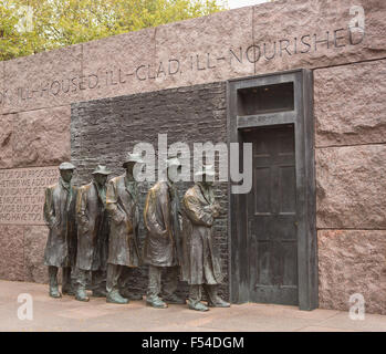 WASHINGTON, DC, USA - Franklin Roosevelt Memorial. Bronzeskulptur von Depression Brotlinie. Stockfoto