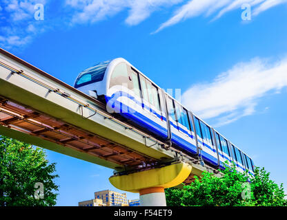 Elektrohängebahn trainieren moderne öffentliche Verkehrsmittel, Moskau, Russland, Europa Stockfoto