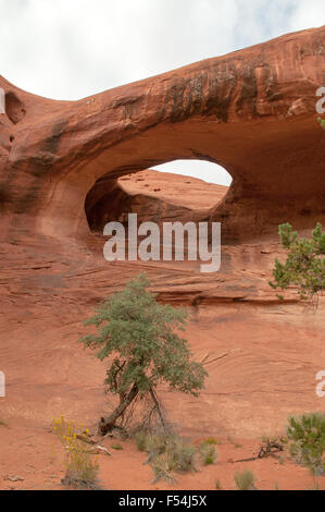 Half Moon Arch in Mystery Valley, Monument Valley, Arizona, USA Stockfoto