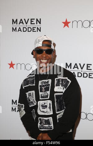 Designer Steve Madden und Aufnahmekünstler Ja Rule starten die Freisetzung von Maven x Müller Herrenkollektion im Macy's Herald Square Featuring statt: Ja Regel wo: New York City, USA: 26. August 2015 Stockfoto