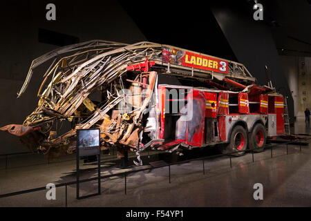 New York City Fire Department Ladder Company 3 Ausstellung am 9/11 Memorial Museum, The World Trade Center, New York, USA Stockfoto