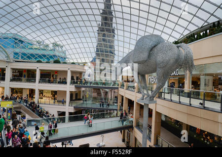 Trinity Leeds ist der Stadt neueste und größte Einkaufs- und Ausflugsziel mit über 120 Geschäften, Cafés, Bars, restaurants Stockfoto