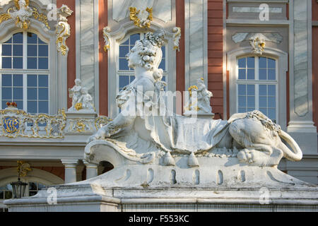 Detail des barocken Kurfürstliches Schloss.  Trier, Deutschland. Stockfoto