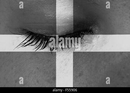 Frauen Auge, close-up, Träne, Flagge von Cornwall Stockfoto