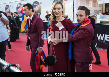 Wien, Österreich. Sonntag, 17. Mai 2015. Genealogie (Armenien) auf dem roten Teppich Event für den ESC-2015. Stockfoto