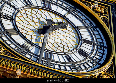 London, England, Vereinigtes Königreich. Big Ben - Nahaufnahme von dem Zifferblatt Stockfoto