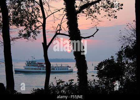 Italien Venedig Venito Sonnenuntergang über Venedig Meer Zoe Baker Stockfoto