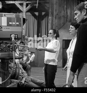 Sterben, Verfolgung Und Ermordung Jean Paul Marats, Fernsehfilm, Deutschland 1967, Regie: Peter Schulze Rohr, Kamerateam Stockfoto