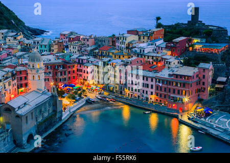 Vernazza (lateinisch: Vulnetia) ist eine Stadt und Gemeinde in der Provinz von La Spezia, Ligurien, nordwestlichen Italien. Stockfoto