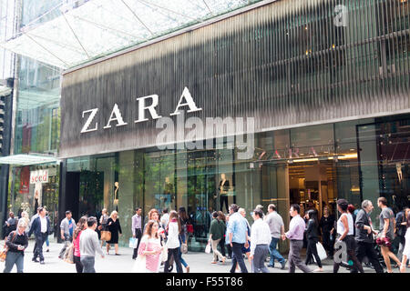 Spanischer Einzelhändler Zara Bekleidungsgeschäft in Pitt Street, Sydney City Centre, NSW, Australien Stockfoto