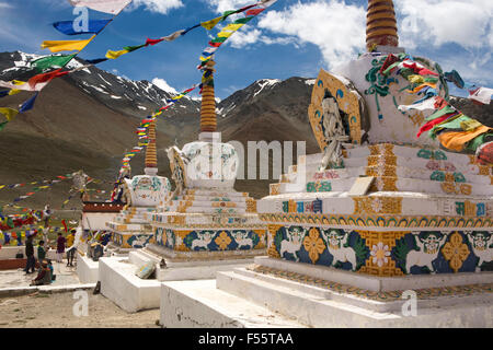 Kunzum La, Spiti, Himachal Pradesh, Indien übergeben, Kunzum Mata Tempel zwischen Spiti und Lahaul, Chörten Stockfoto