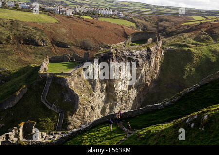 Tintagel Castle, die große Kluft. Stockfoto