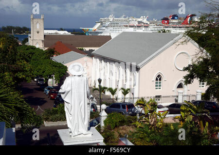 Statue von Christoph Kolumbus über Nassau, Bahamas, Caribbean Stockfoto