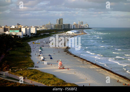 Miami South Beach und South Pointe Park bei Sonnenuntergang, Miami, Florida, USA Stockfoto
