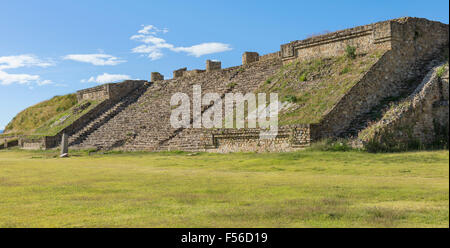 Danzantes Tempel in Monte Alban archäologischen Stätte, Oaxaca, Mexiko. Stockfoto