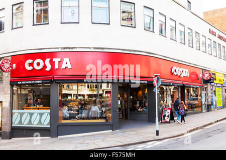 Costa Coffee Kette Shop Shop Namensschild Gebäude Außenfassade Eingang Nottingham City centre UK GB England Nottinghamshire Stockfoto