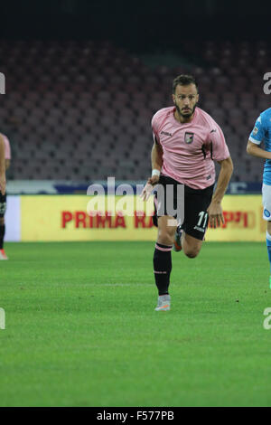 Neapel, Italien. 28. Oktober 2015. Alberto Gilardino von Palermo in Aktion während Fußball-match zwischen SSC Neapel und Palermo im Stadio San Paolo. © Salvatore Esposito/Pacific Press/Alamy Live-Nachrichten Stockfoto