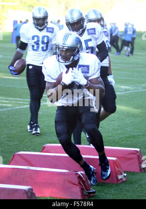 Watford, Hertfordshire, UK. 28. Oktober 2015. Runningback AMEER ABDULLAH bei den Detroit Lions Praxis und Presse Interviews im The Grove Hotel, Chandlers überqueren, Watford, Herts. Detroit sind hier in der neuesten NFL International Series-Spiel im Wembley-Stadion gegen Kansas City Chiefs Jaguare am 1. November 2015 spielen Photo Credit: KEITH MAYHEW/Alamy Live News Stockfoto