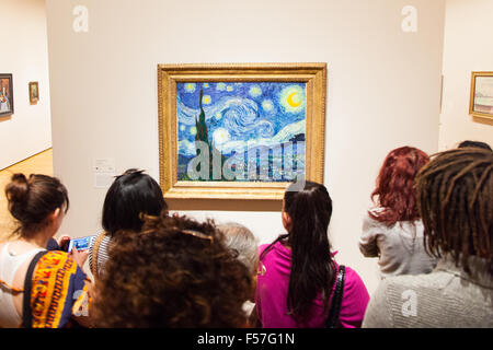 Die Sternennacht, gemalt von Vincent Van Gogh (1889), MoMA The Museum of Modern Art, New York City, Vereinigte Staaten von Amerika. Stockfoto