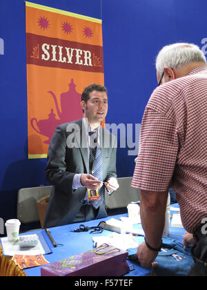 Antiques Roadshow während der Dreharbeiten im Javits Center in New York City. Stockfoto