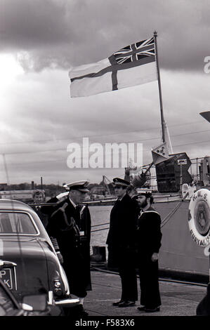 HMS Euryalus Oktober 1978 bei Besuch von Lord Louis Mountbatten in South Shields an den 40. Jahrestag der HMS Kelly Stockfoto