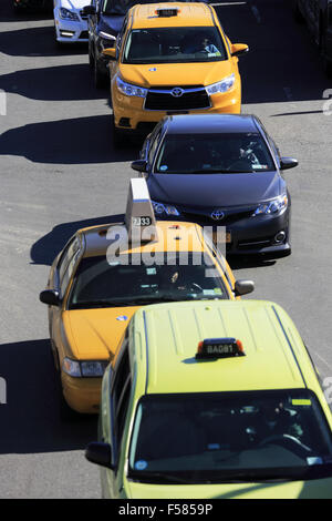 gelben Taxis im Stau. Manhattan, New York City. USA Stockfoto