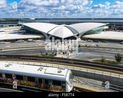 Das historische TWA-Terminal am John F. Kennedy International Airport wurde im Mai 2019 in New York als Hotel eröffnet Stockfoto