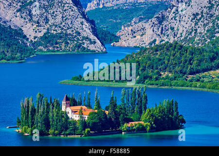 Kroatien, Dalmatien, Sibenik-Knin, Krka Nationalpark, römisch-katholische Franziskaner Kloster Visovac Stockfoto