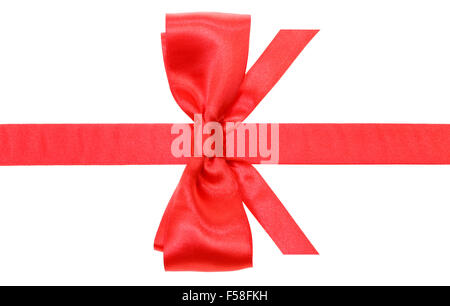 echte rote Seidenschleife mit vertikal abgeschnittenen Enden am Seidenband isoliert auf weißem Hintergrund Stockfoto